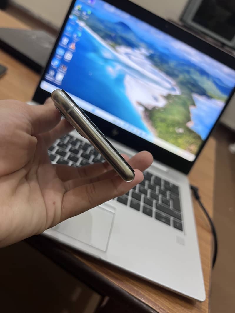 Iphone 11 pro 10
