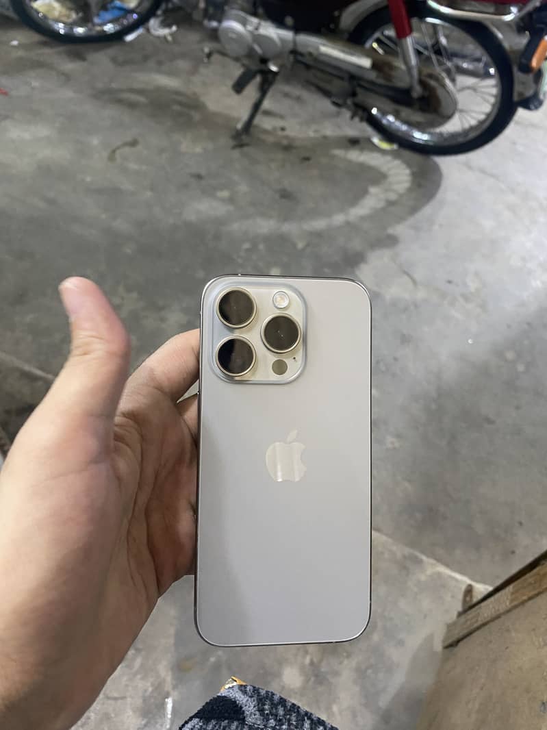Iphone 15 pro 3