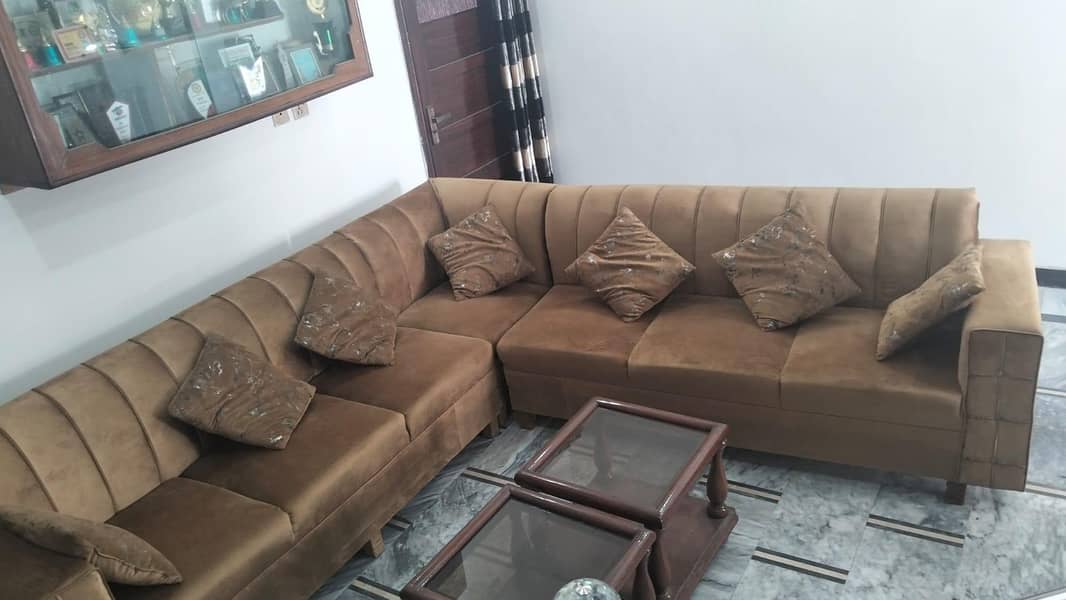 L shape sofa 0