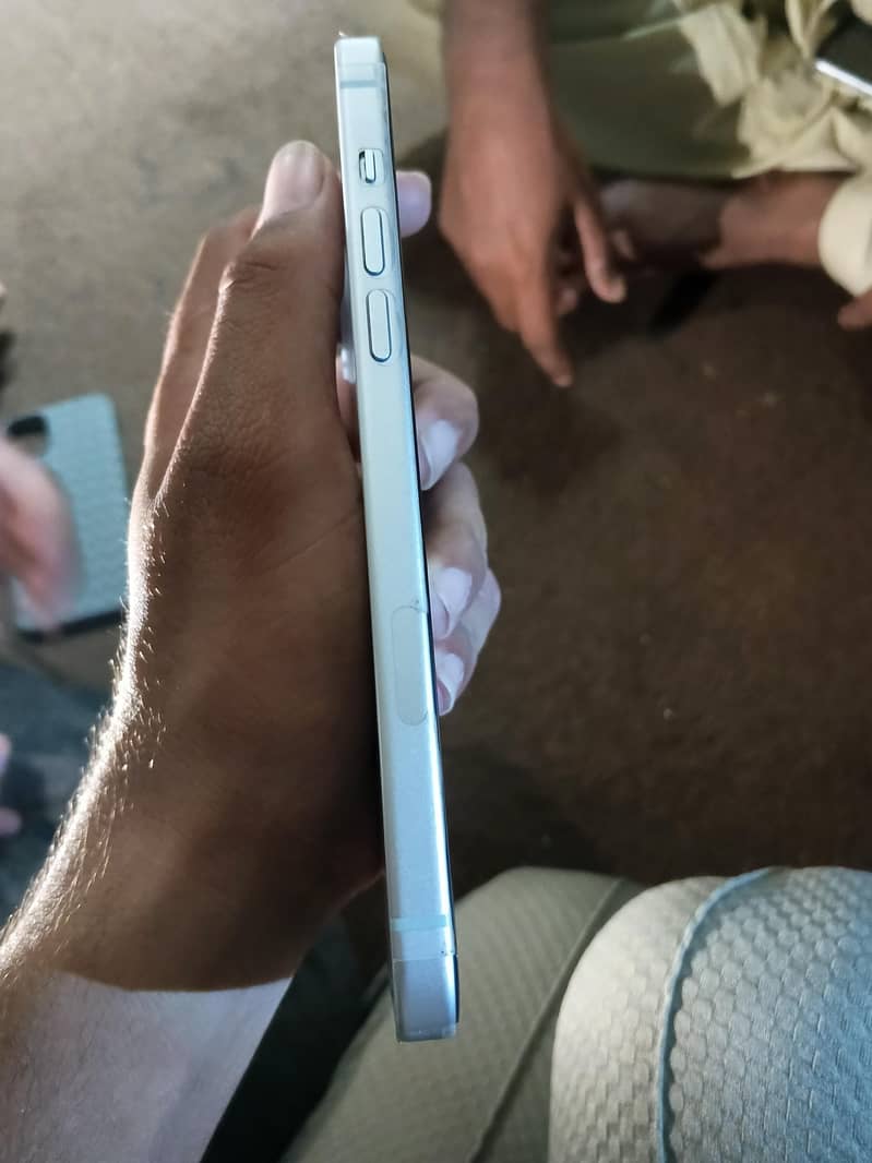 Iphone 15 Plus 5