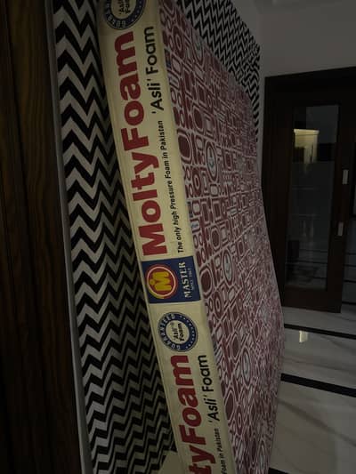 Master Molty Foam king size mattress