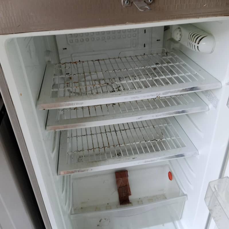 pell refrigerator 2