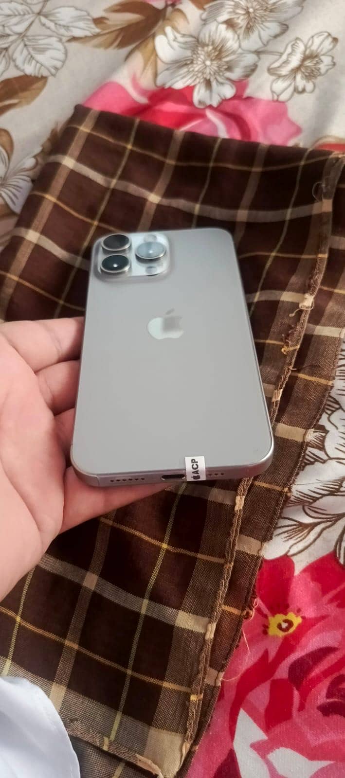 iPhone 15 pro max 3