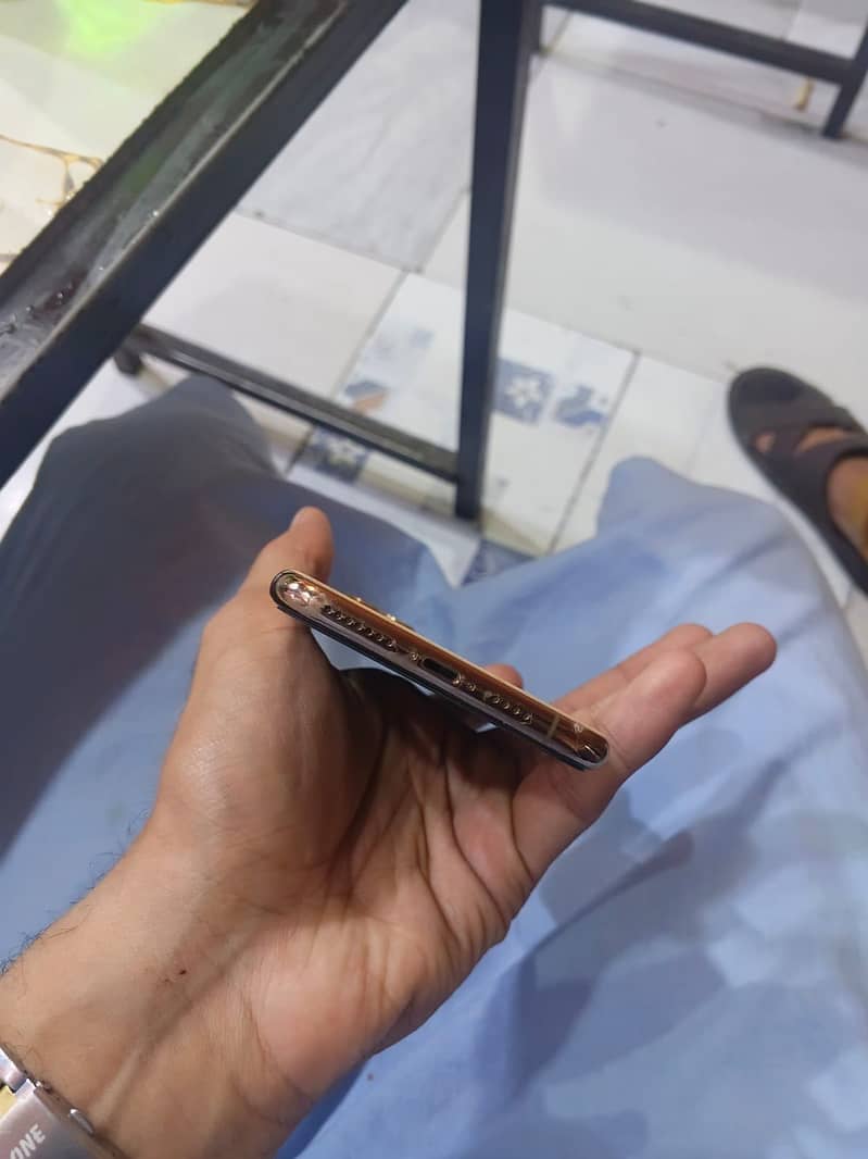 Iphone 11 pro max 2