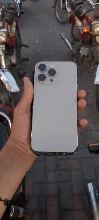 Urgent sale iphone 16 pro max