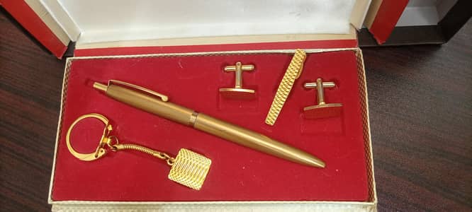 Vintage Diamond Cut 22CT Gold Plated Men’s Made In England