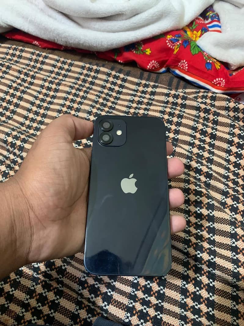 iPhone 12 0