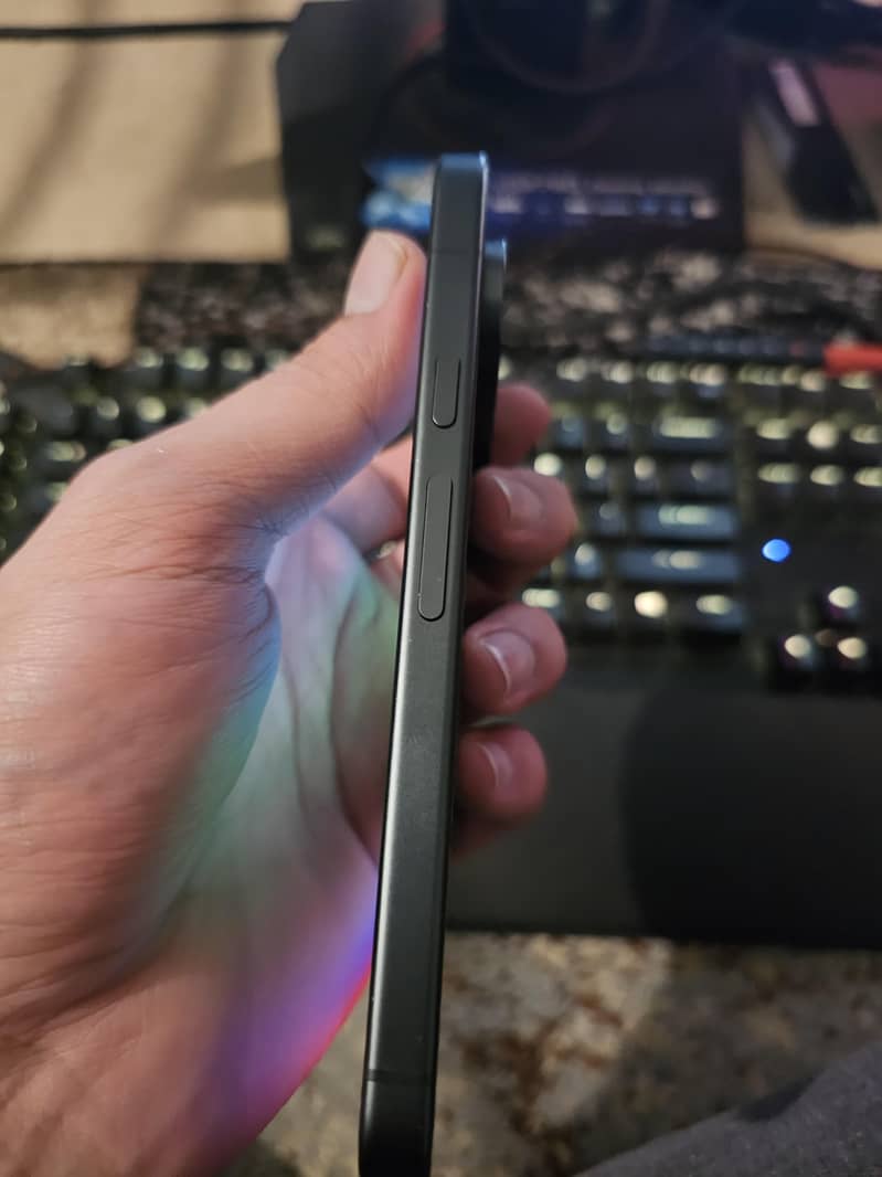 Google Pixel 10 5