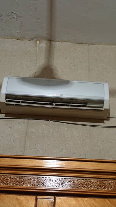 GREE G 10 INVERTER 1.5 TON AC.