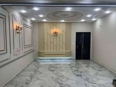 A BEAUTIFUL HOUSE DEPEND ON 5 MARLA DOUBLE STOREY IN BISMILLAH HOUSING SOCIETY