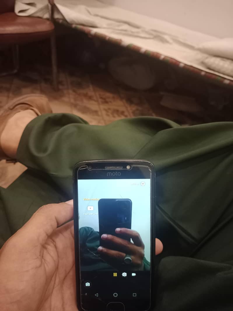 Moto E4 7