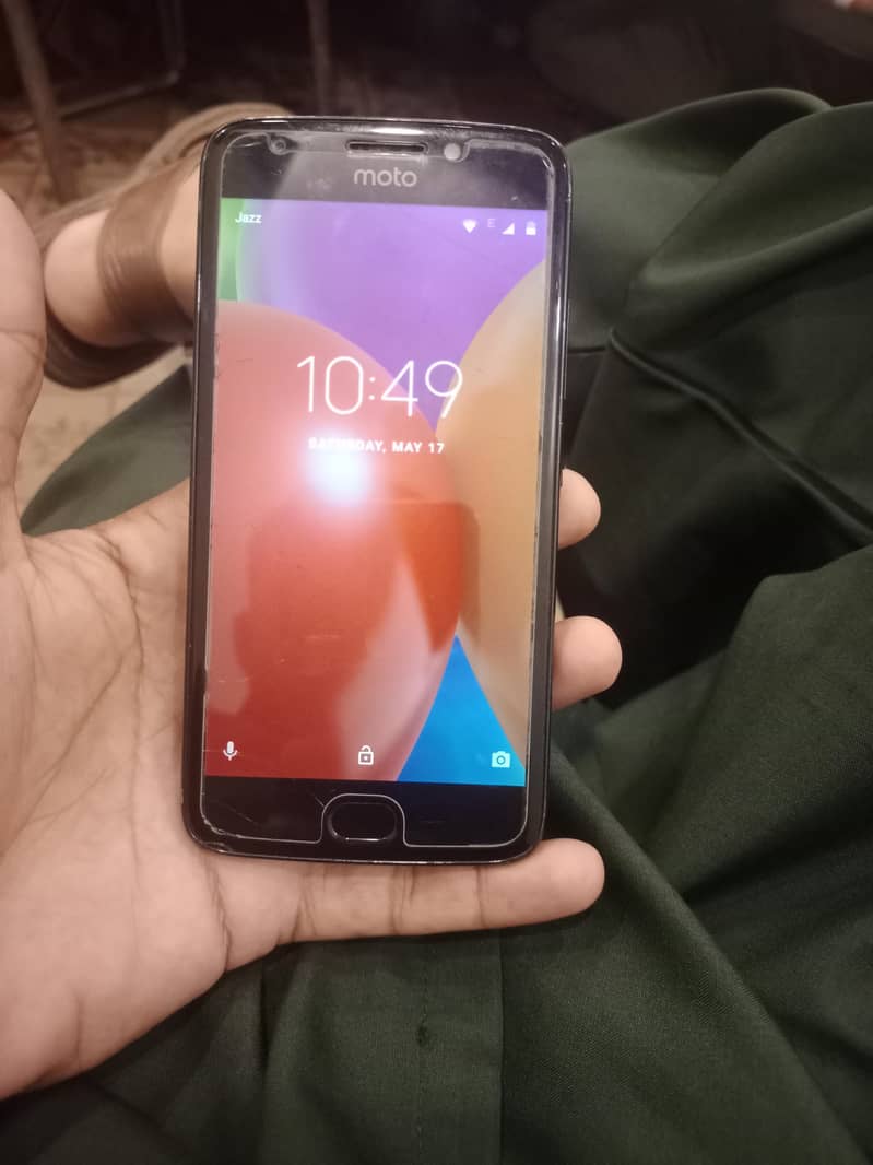 Moto E4 8