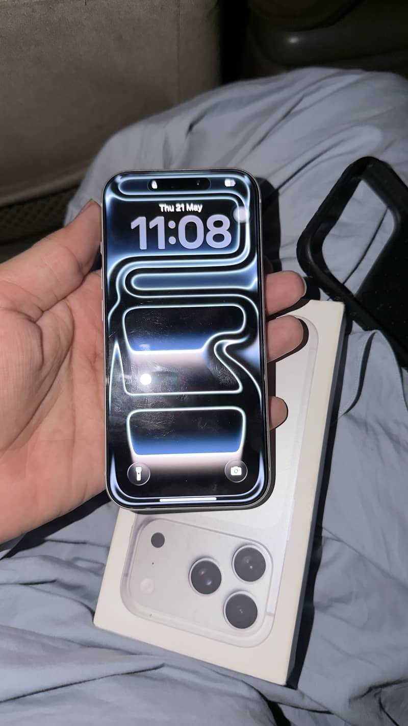 Iphone 17 pro jv 1