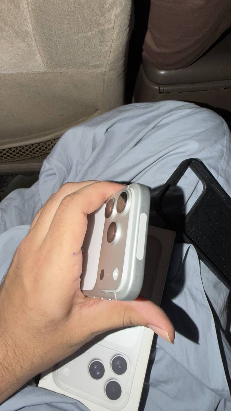 Iphone 17 pro jv 2