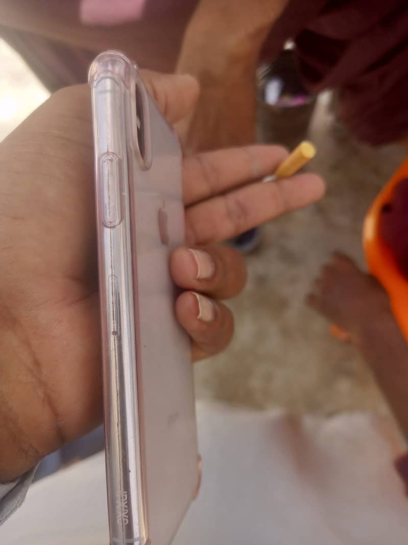 Apple iPhone X 2