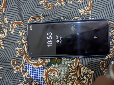 256 gb phone condition ok Sirf uper sa thori screen damage ha