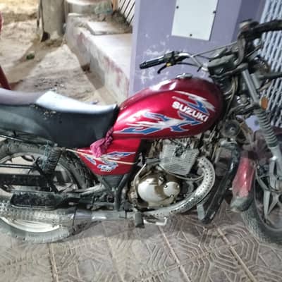 Suzuki gs150se