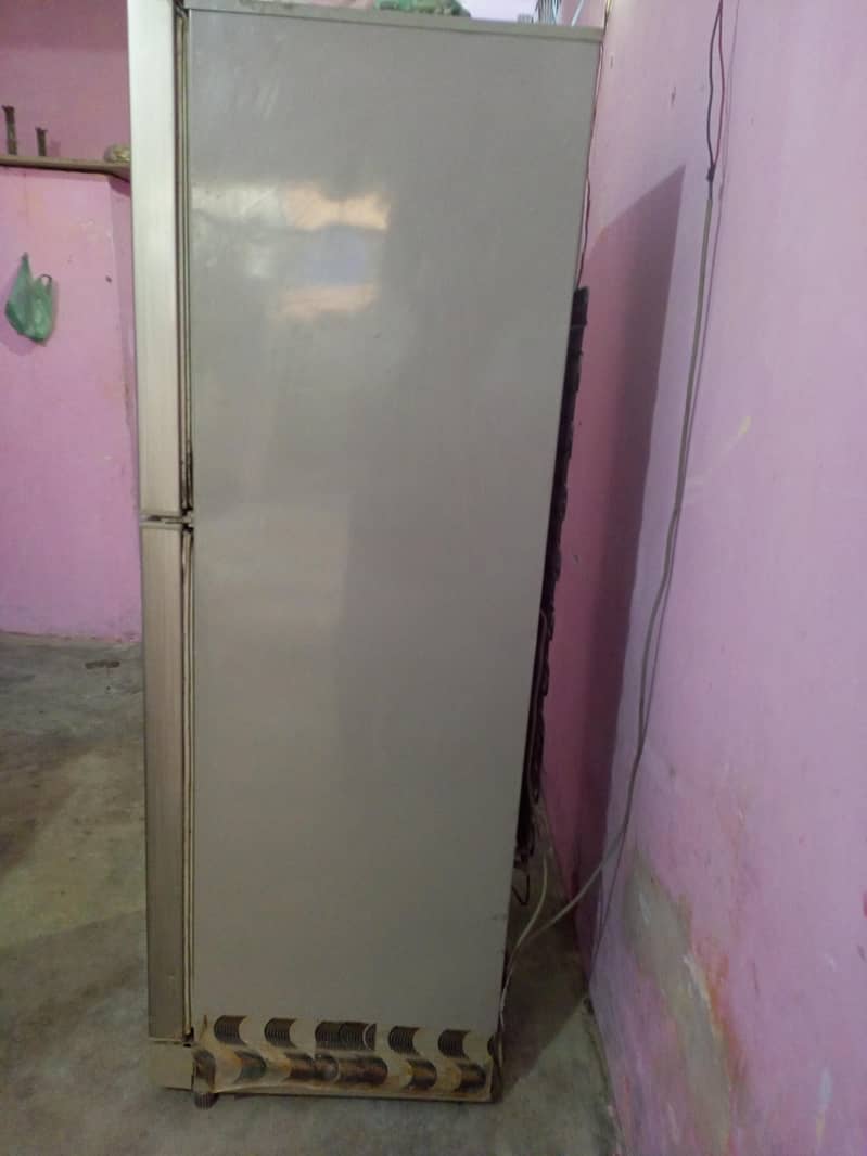 refrigerator 1