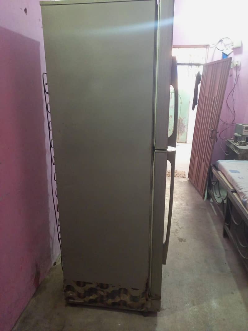 refrigerator 2
