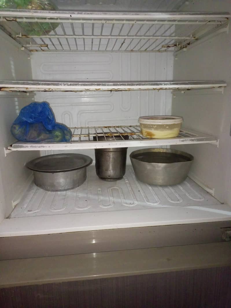 refrigerator 4