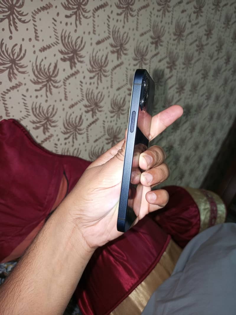 iphone 12 5