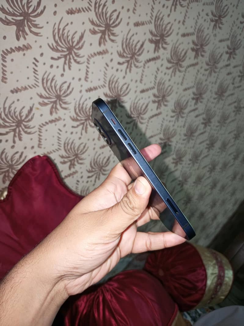 iphone 12 8