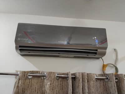 Kenwood 1.5ton Crystal series non-inverter AC