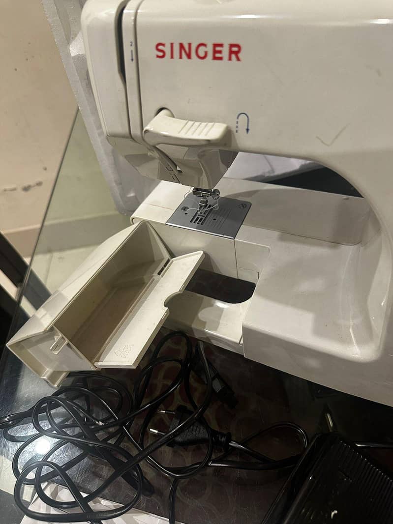 singer sewing machine 1