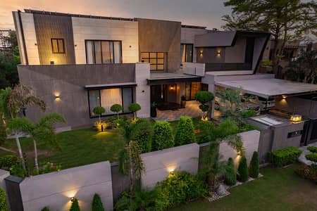 2 Kanal Modern Luxury House near Mosque and park