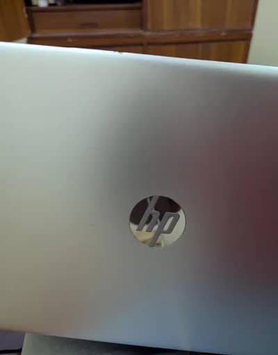 HP Elitebook 840 G4 8/256 GB