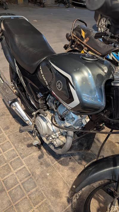 Yamaha YB125 Dx