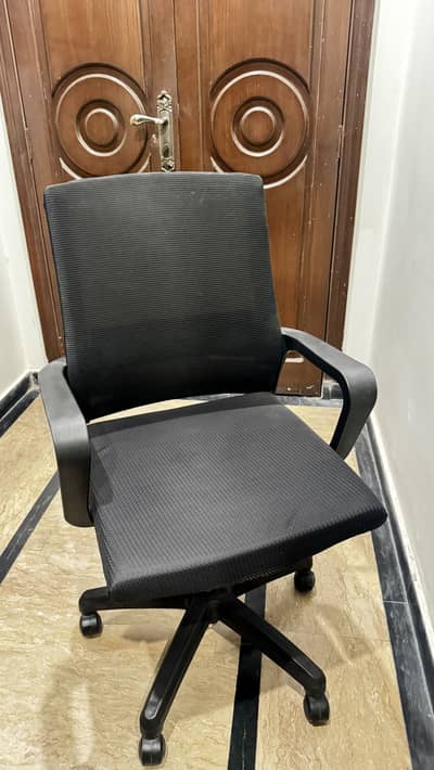 Height adjustable Office chair