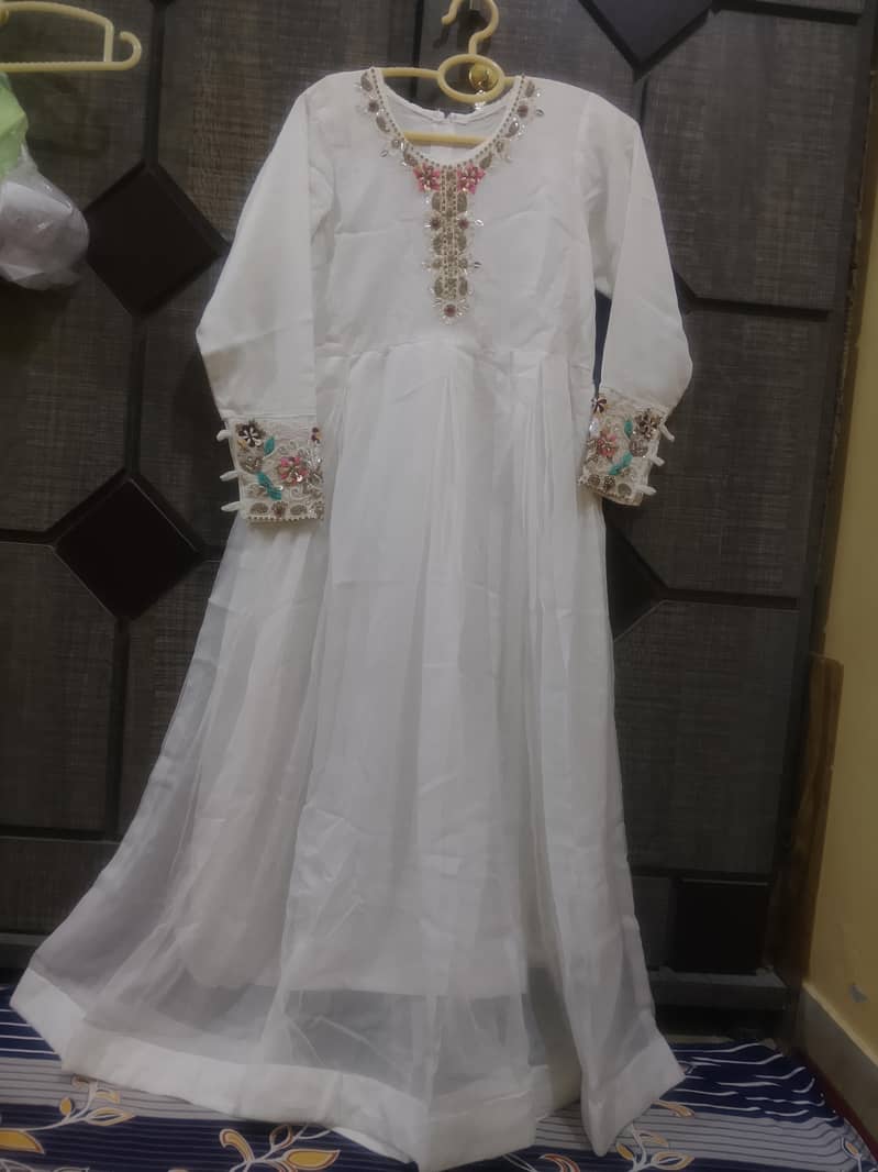 white maxci 3
