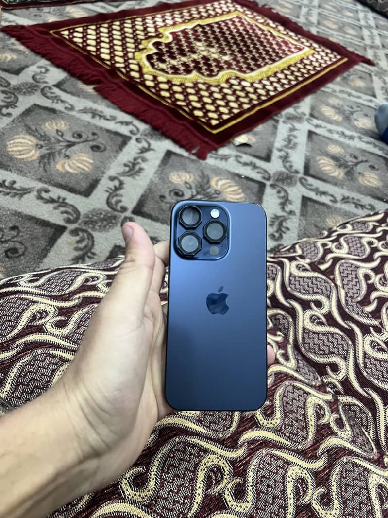 Iphone 15 pro 1
