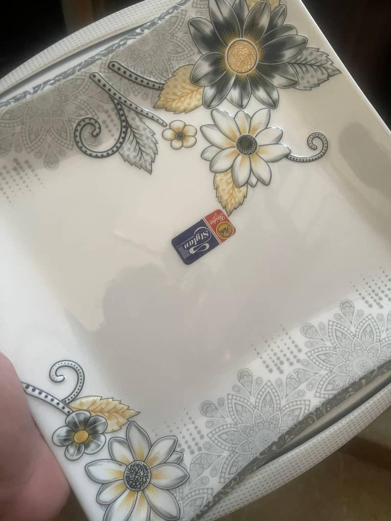 Plastic Dinner set 0