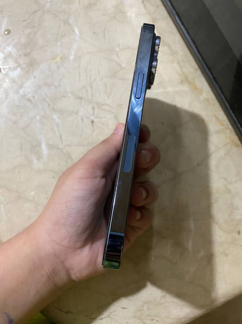13 pro 4
