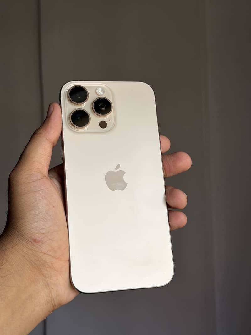iphone 16 pro max 3