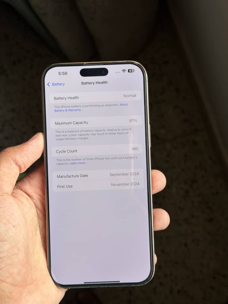 iphone 16 pro max 4