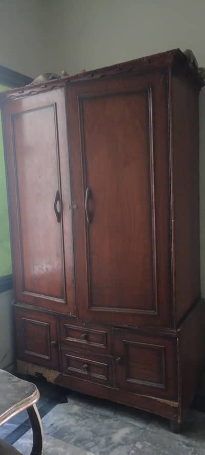 Dressing and Almari used condition