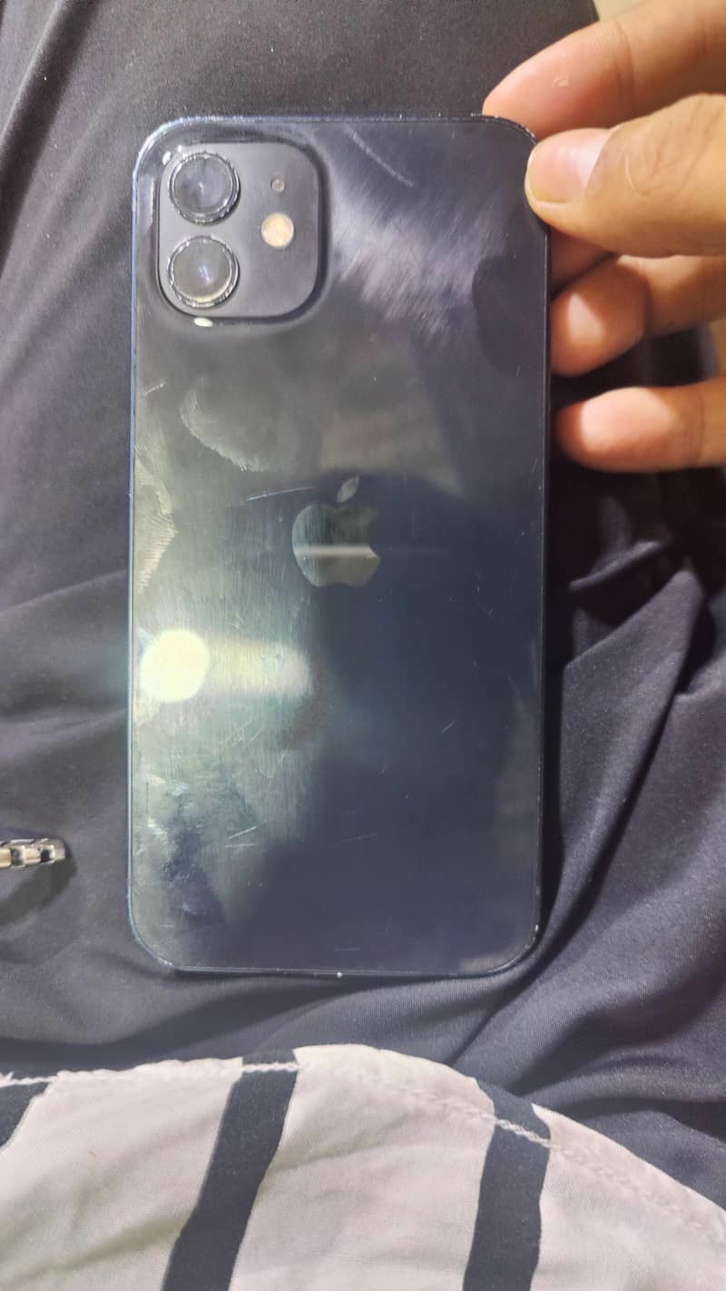 iPhone 12 0