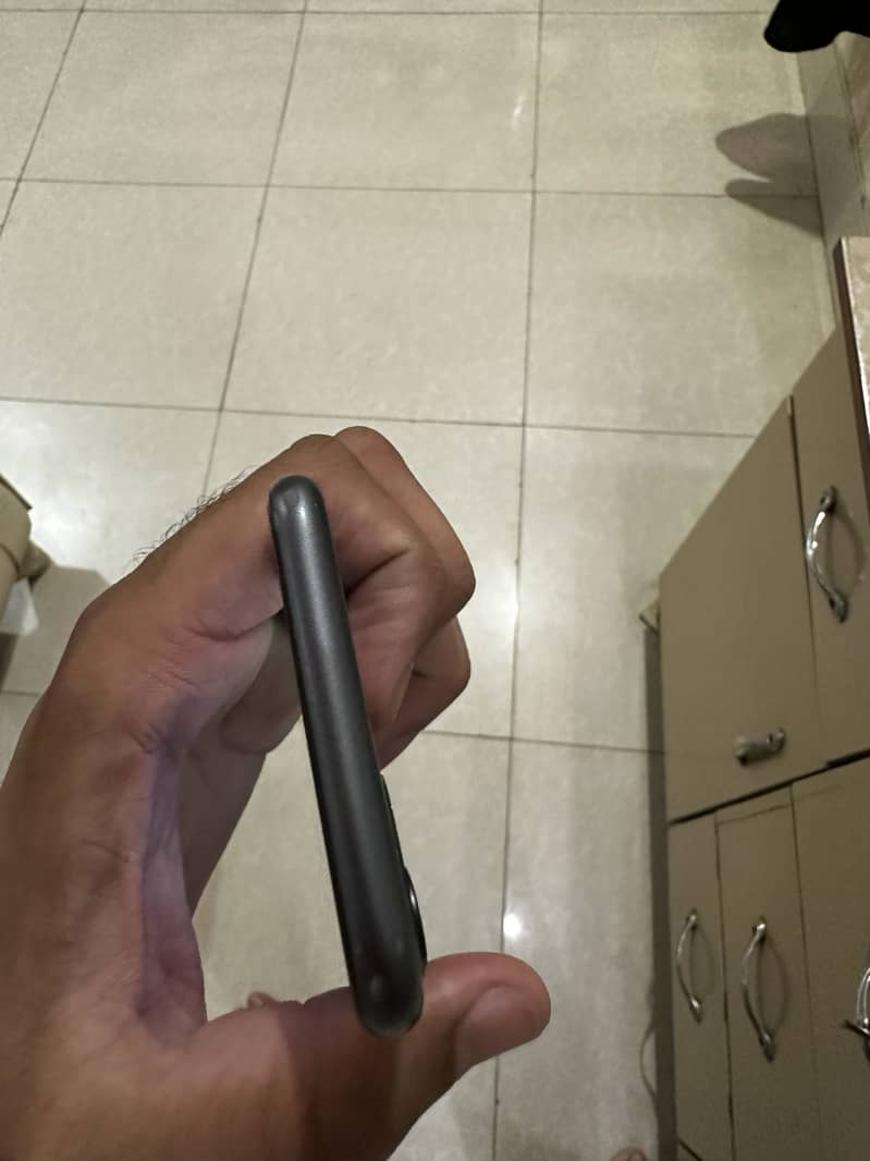 Iphone 11 4