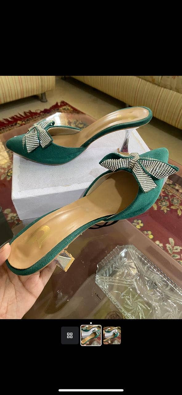 Bow heels 1