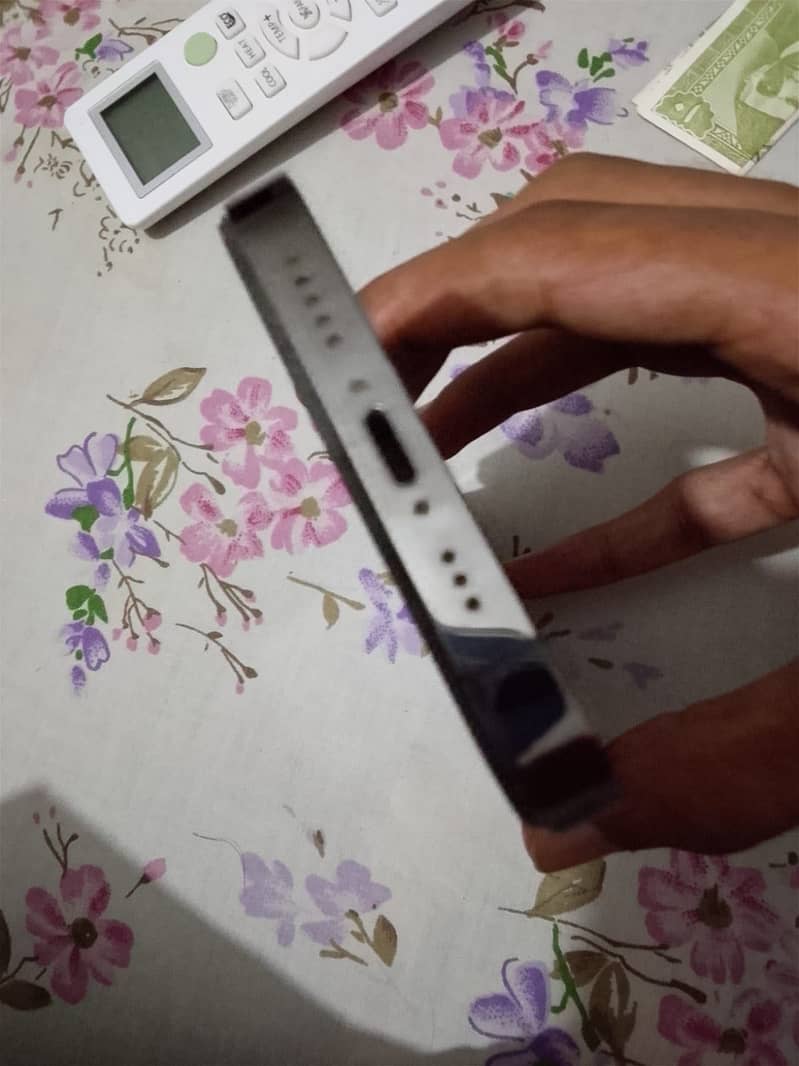 iPhone 13 pro 5
