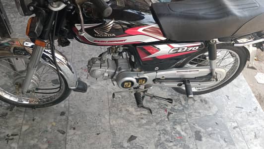honda70ccnew all urgent sale25model tyre new