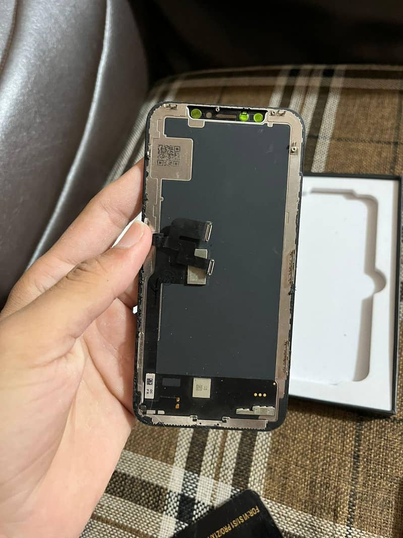 iPhone xs 1