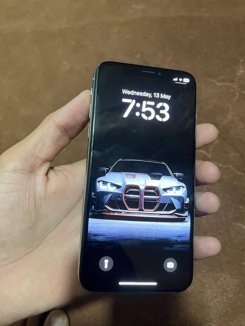 iPhone xs 6