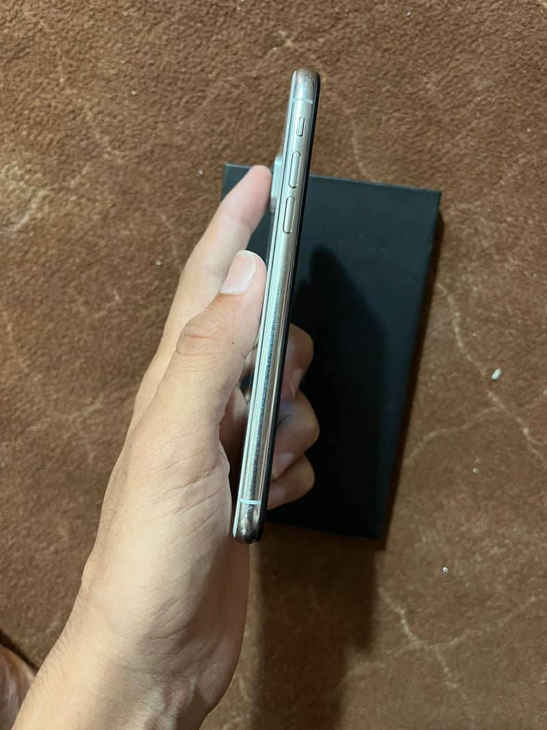 iPhone xs 7