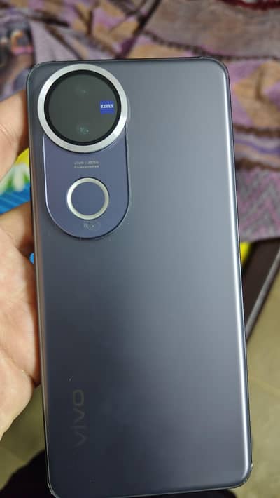 vivo v 50