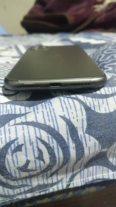 Iphone 11 mdm 4/64gb