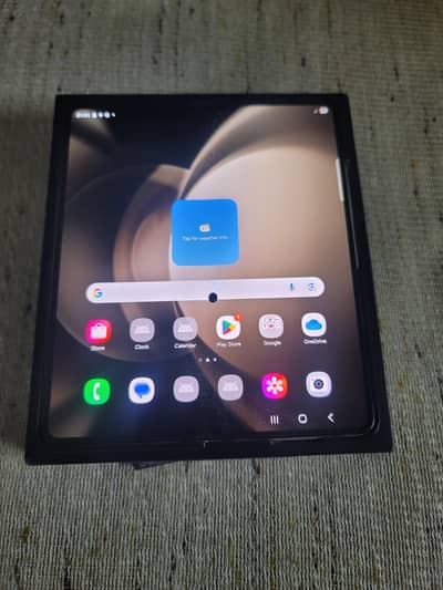 SAMSUNG GALAXY FOLD 5 12/512GB WITH BOX